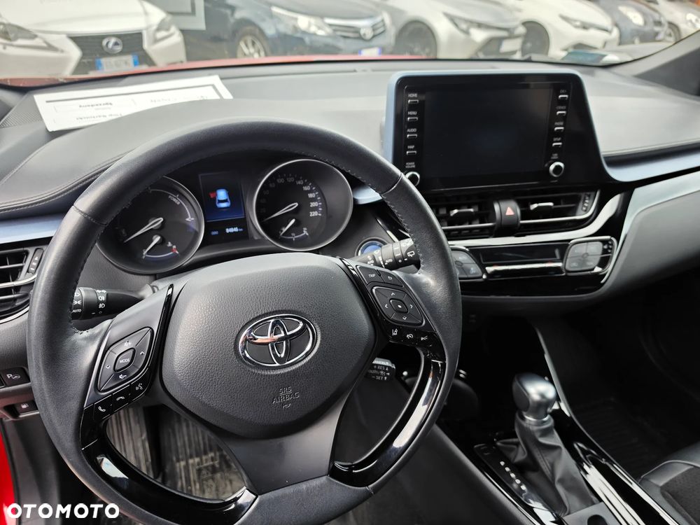 Toyota C-HR - 11