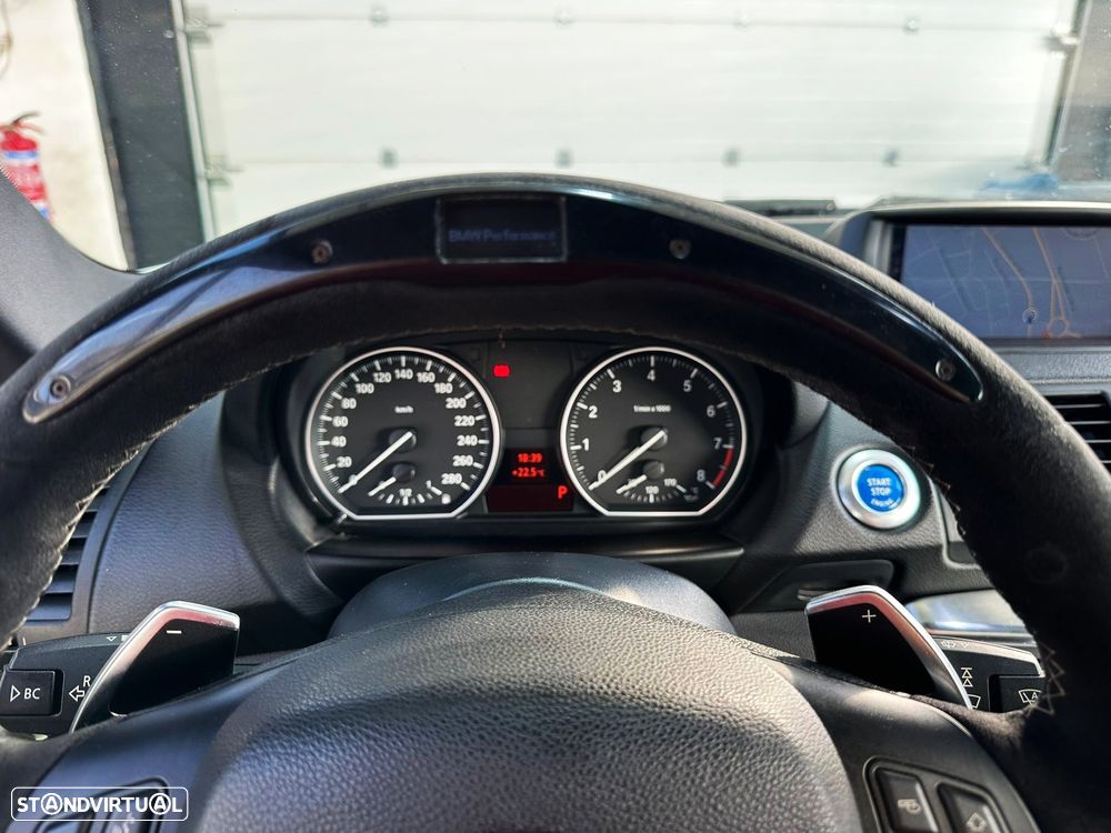 BMW 135 i Coupe Aut. Limited Edition Lifestyle c/ M Sport Pack - 17