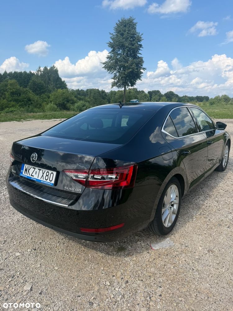 Skoda Superb 2.0 TDI Ambition DSG - 3