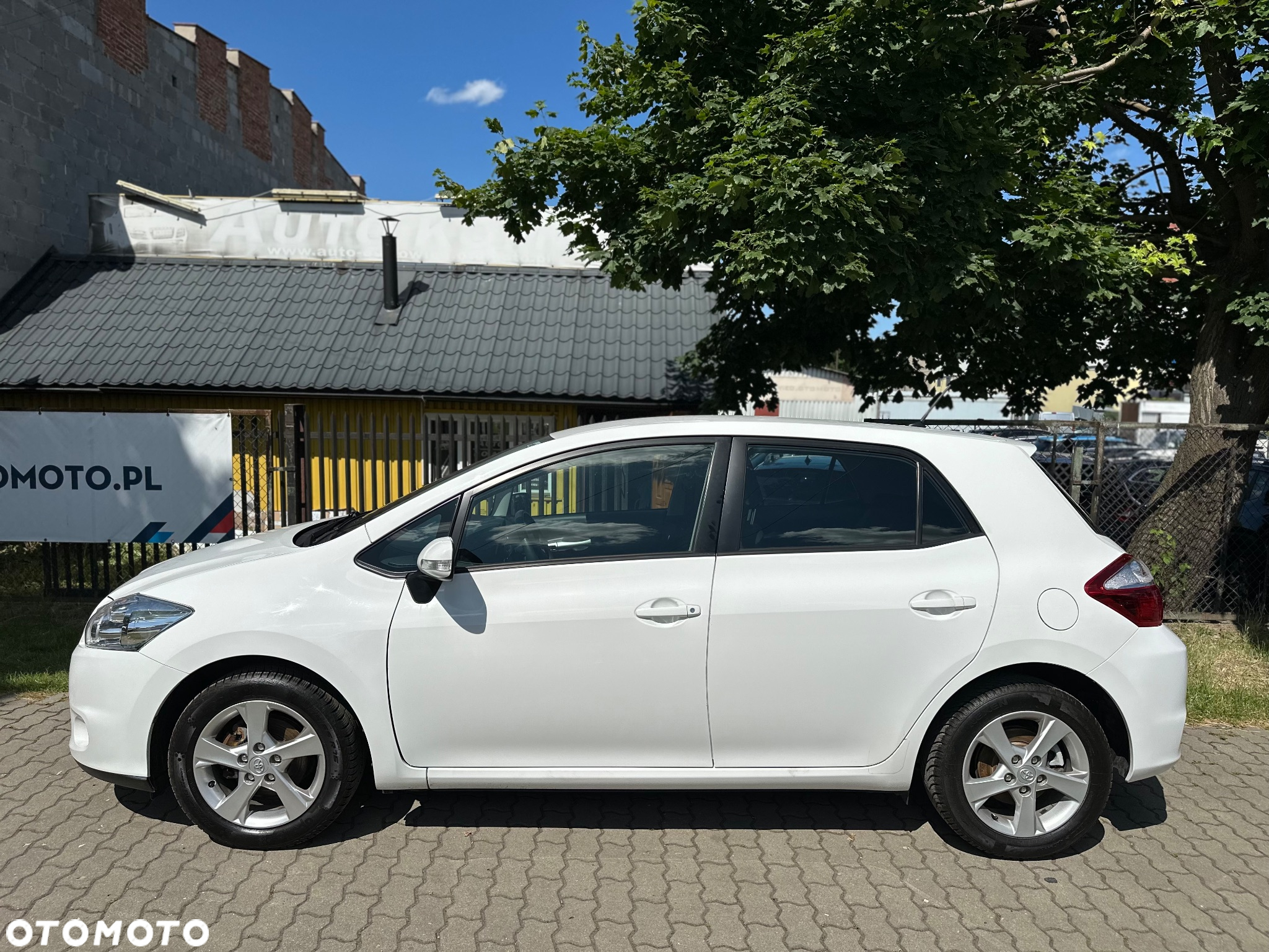 Toyota Auris - 11