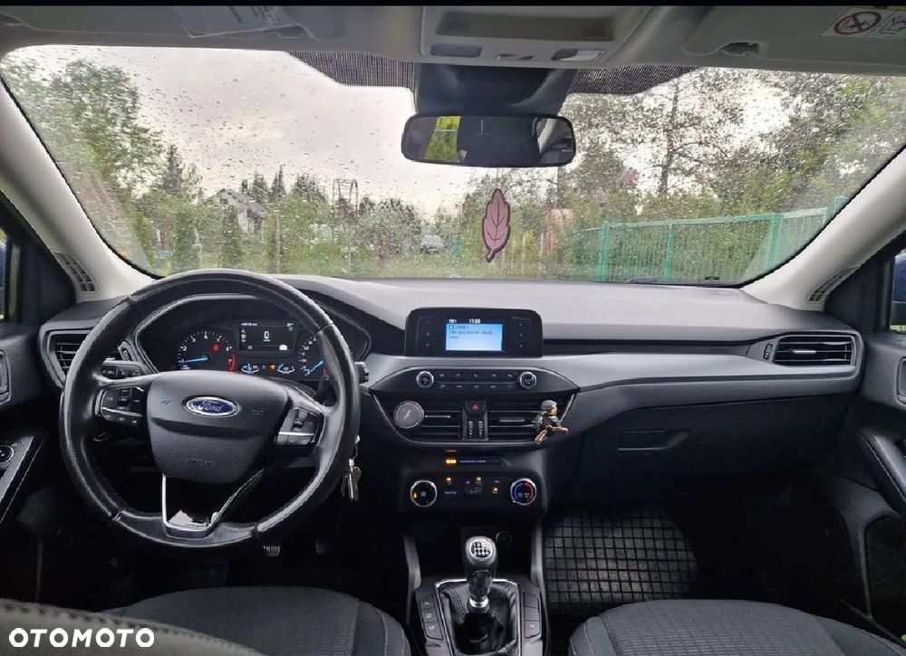 Ford Focus 1.0 EcoBoost Trend ASS - 6