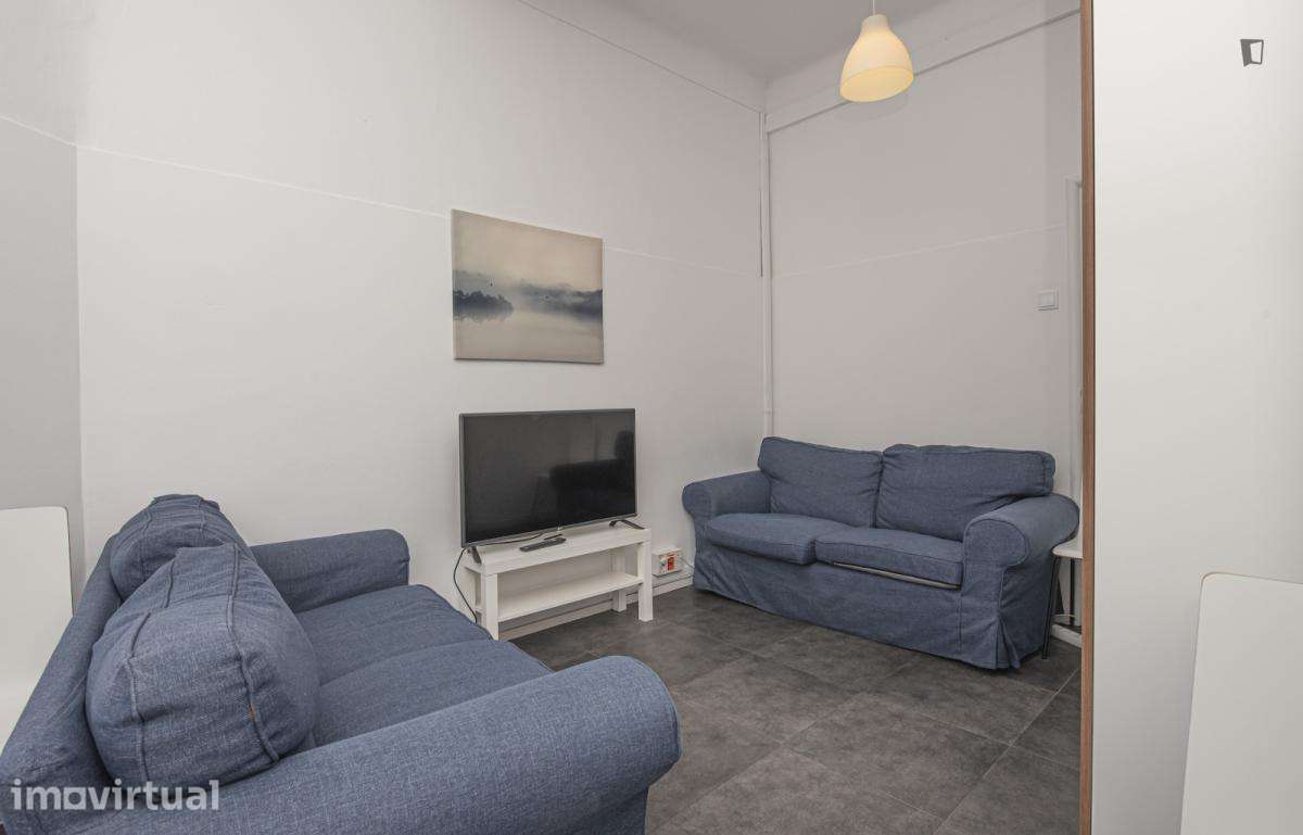 Quarto - localizado em Alameda Lisbon - Grande imagem: 2/20