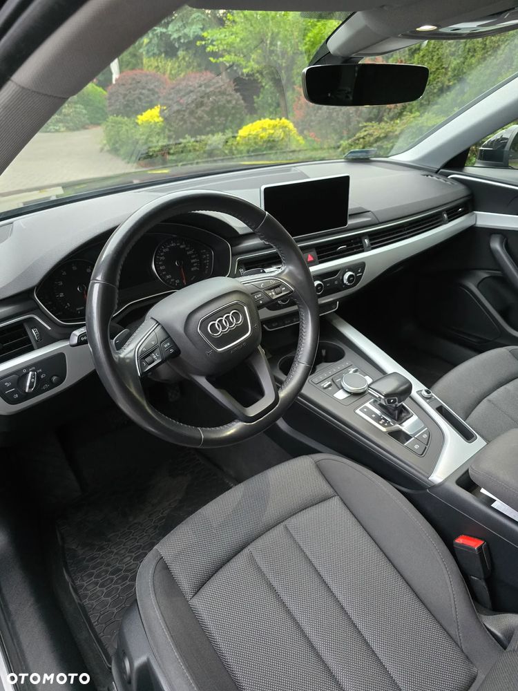 Audi A4 Avant 2.0 TFSI ultra S tronic - 9