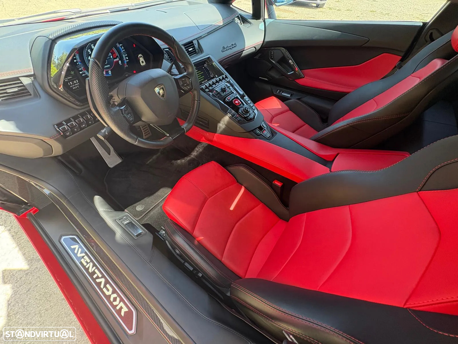 Lamborghini Aventador 6.5 V12 LP740-4 S - 9