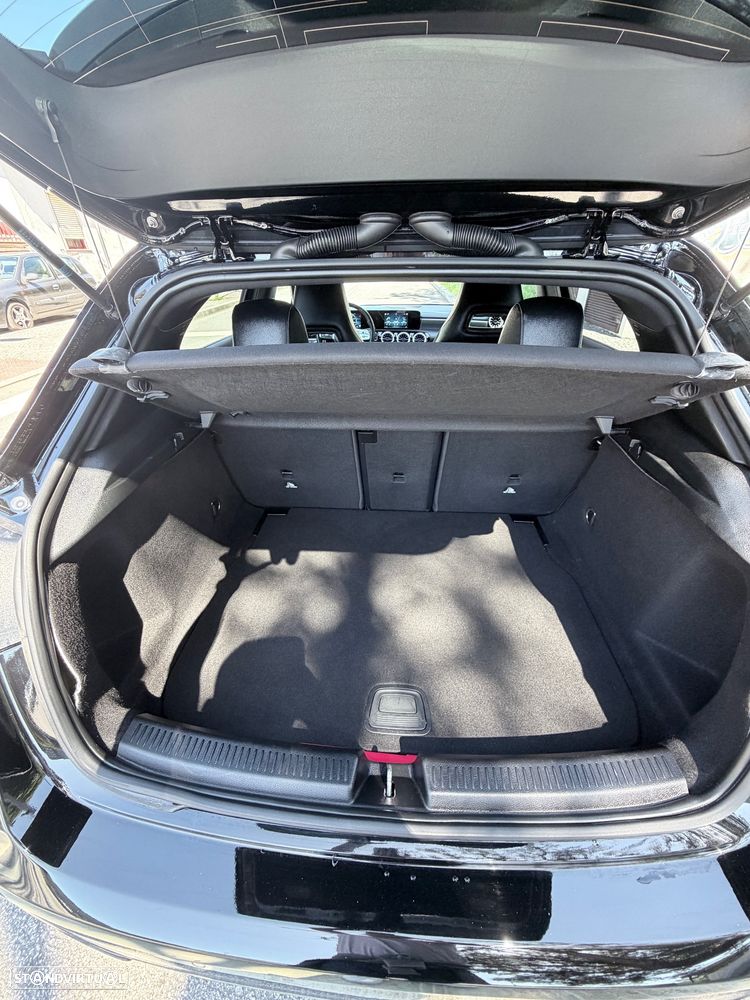 Mercedes-Benz A 220 d 8G-DCT Special Edition - 18