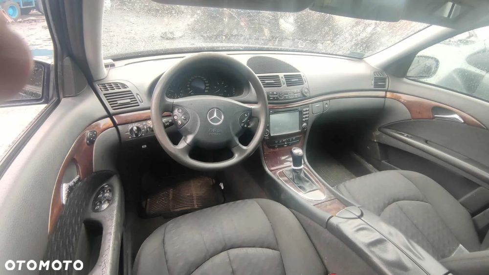 MERCEDES-BENZ KLASA E (S211) E 220 T CDI  2003 2.2 CDI 150 KM OM 646.961 C359 - 4