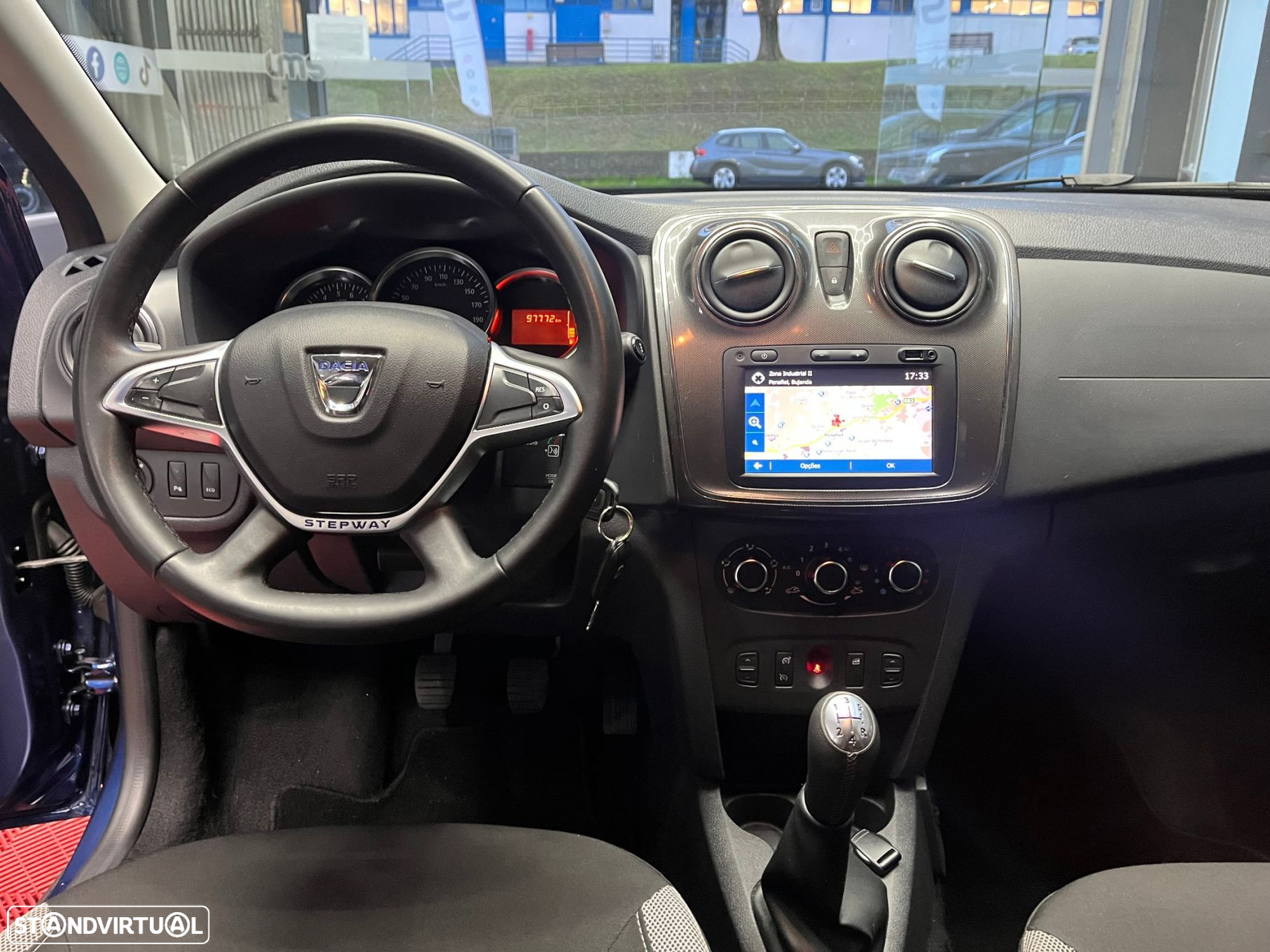 Dacia Logan MCV 0.9 TCe Stepway - 11