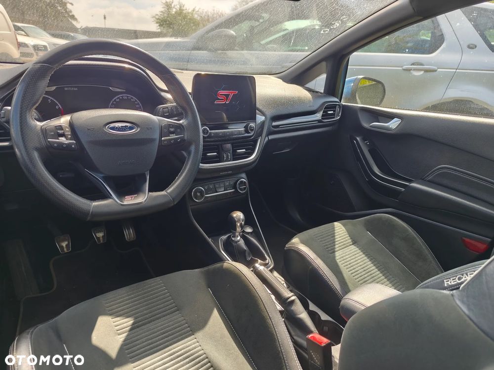 Ford Fiesta - 7