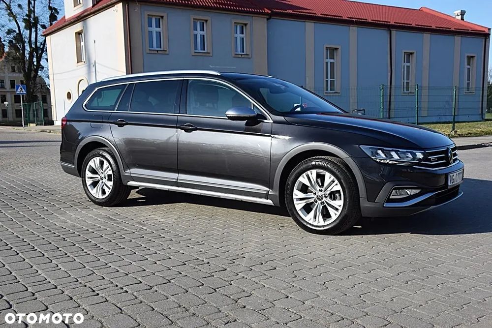 Volkswagen Passat Alltrack 2.0 TDI SCR DSG 4Motion - 5