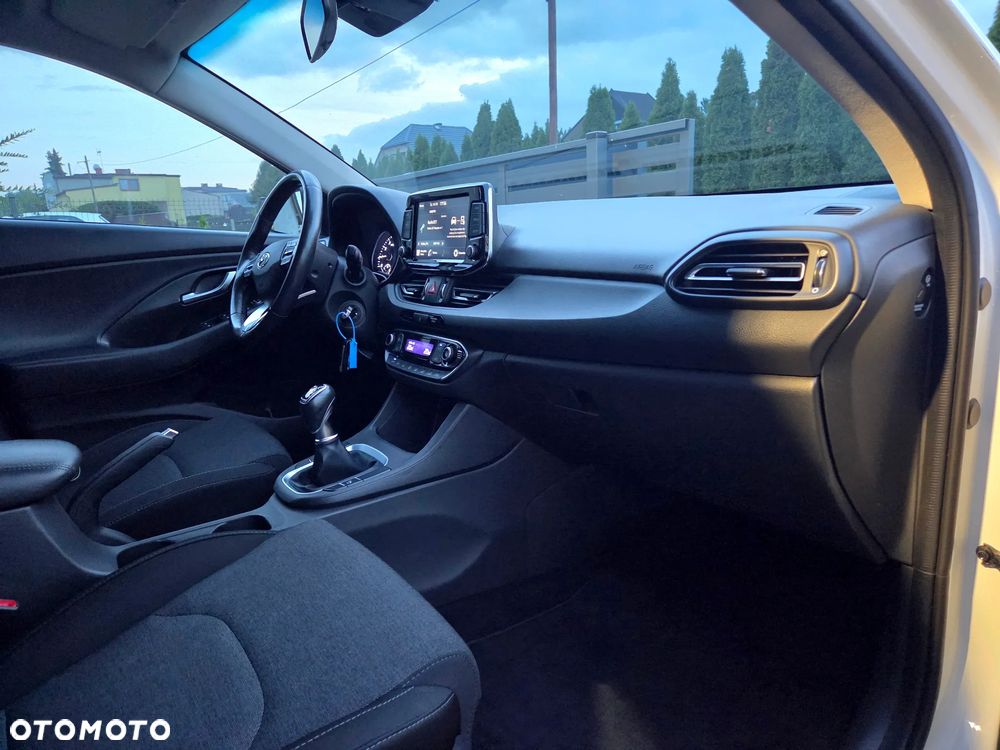 Hyundai i30 1.5 DPI Comfort - 22