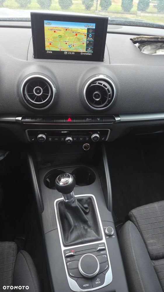Audi A3 Limousine 1.4 TFSI Attraction - 8