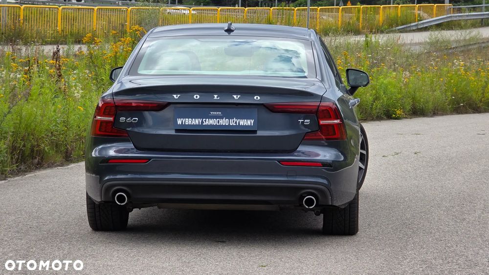 Volvo S60 T5 Geartronic Momentum - 16