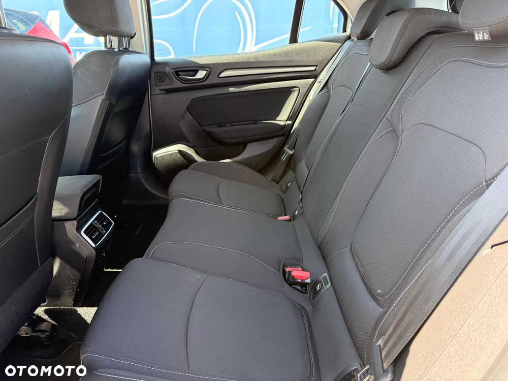 Renault Megane BLUE dCi 115 INTENS - 12