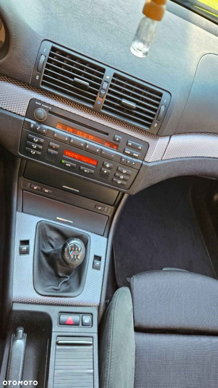 BMW Seria 3 318i Touring Edition Sport - 19