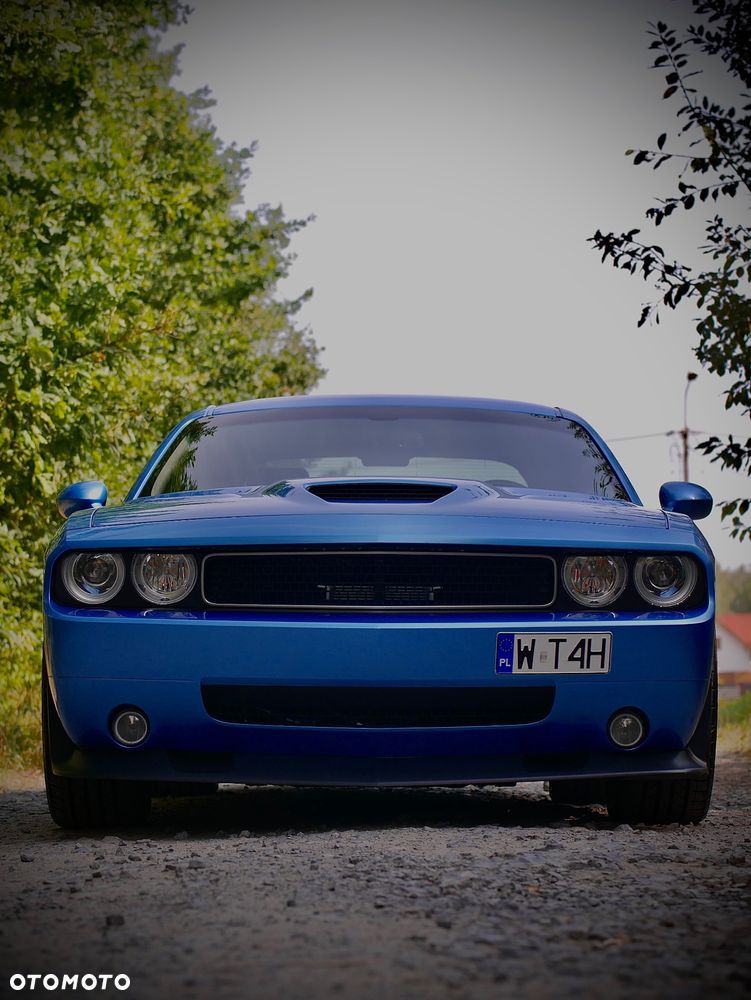 Dodge Challenger - 17