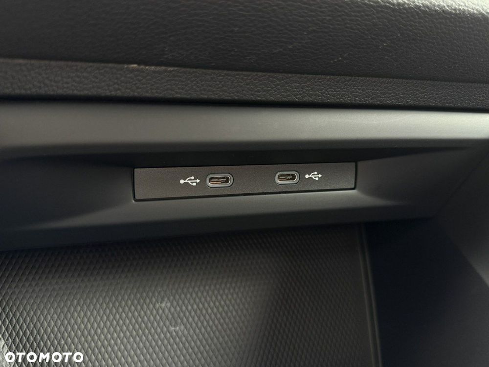 Volkswagen Golf 2.0 TDI Style - 29