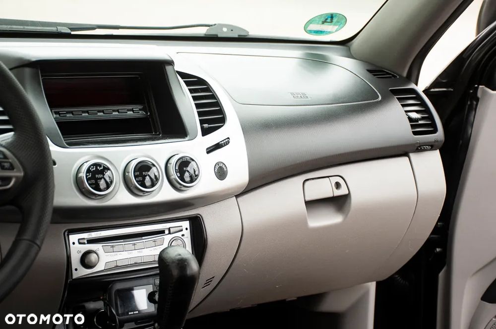 Mitsubishi L200 Pick Up 4x4 Intense Double Cab - 11