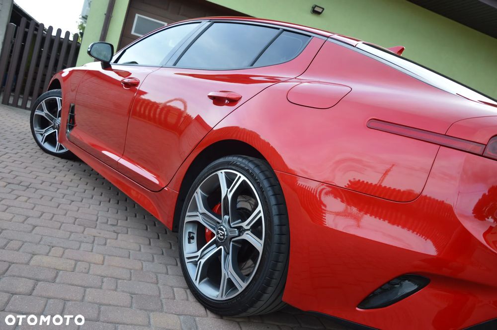 Kia Stinger 3.3 T-GDI V6 GT AWD - 34