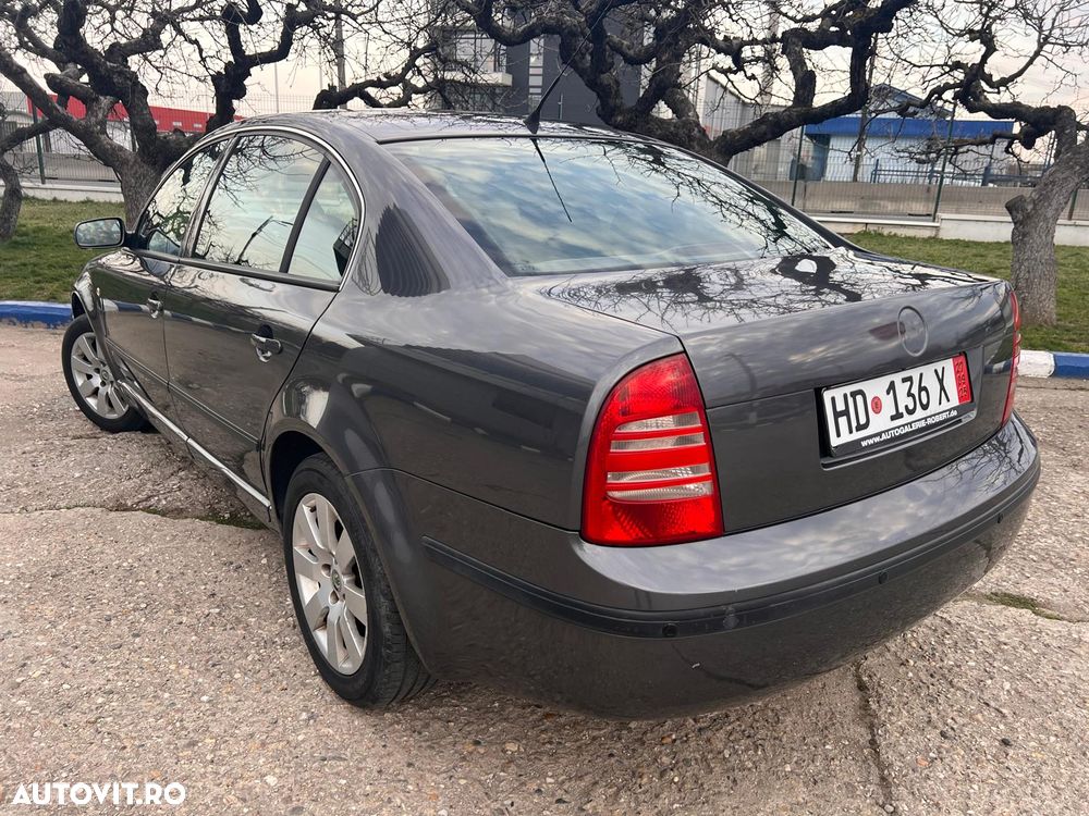Skoda Superb 1,9 TDI Elegance - 5
