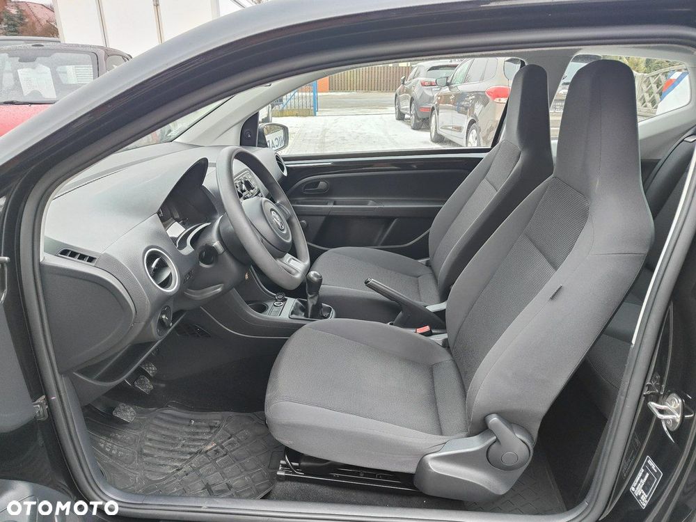 Volkswagen up! Standard - 7