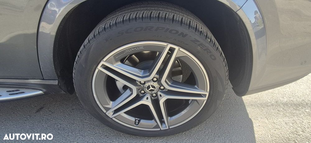 Mercedes-Benz GLS - 21