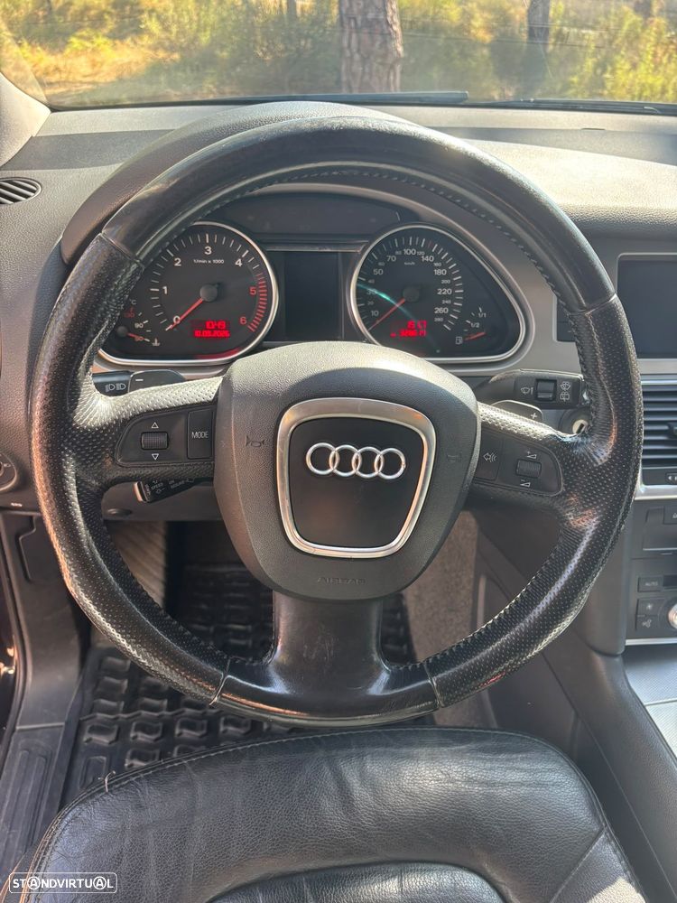 Audi Q7 2007 photo 5