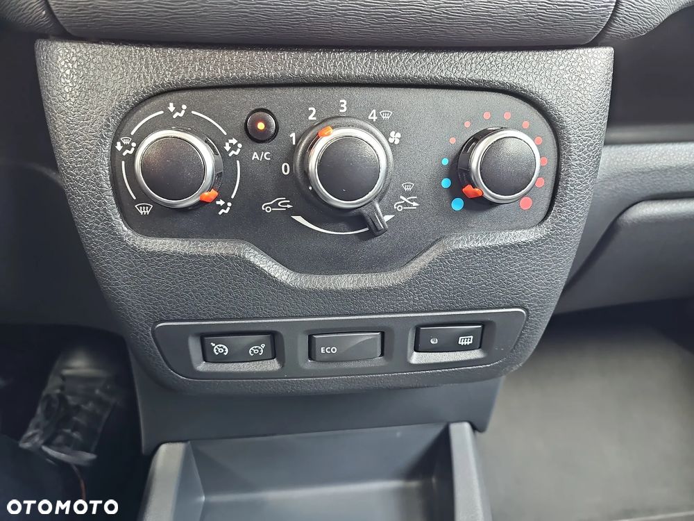 Dacia Lodgy 1.6 SCe Connected by Orange S&S - 16