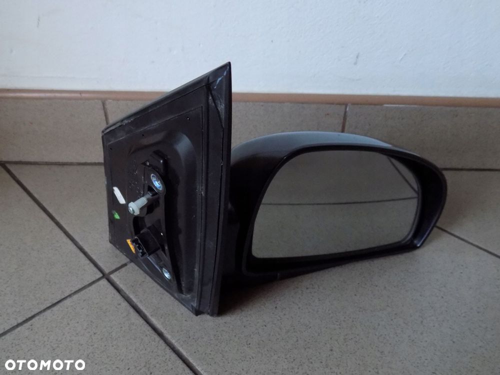 GETZ LIFT 05- LUSTERKO PRAWE ELEKTRYCZNE 5-PIN 2M - 3