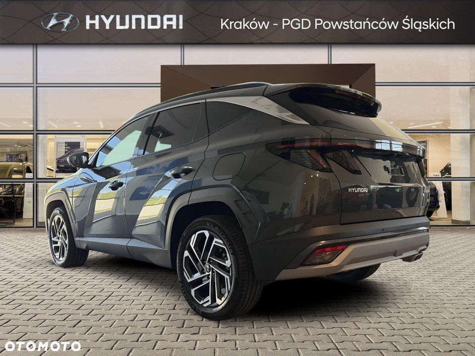 Hyundai Tucson - 2