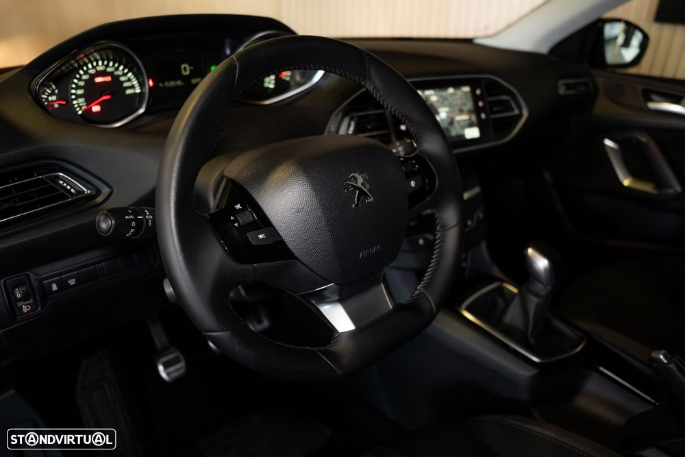 Peugeot 308 1.6 BlueHDi Allure - 15