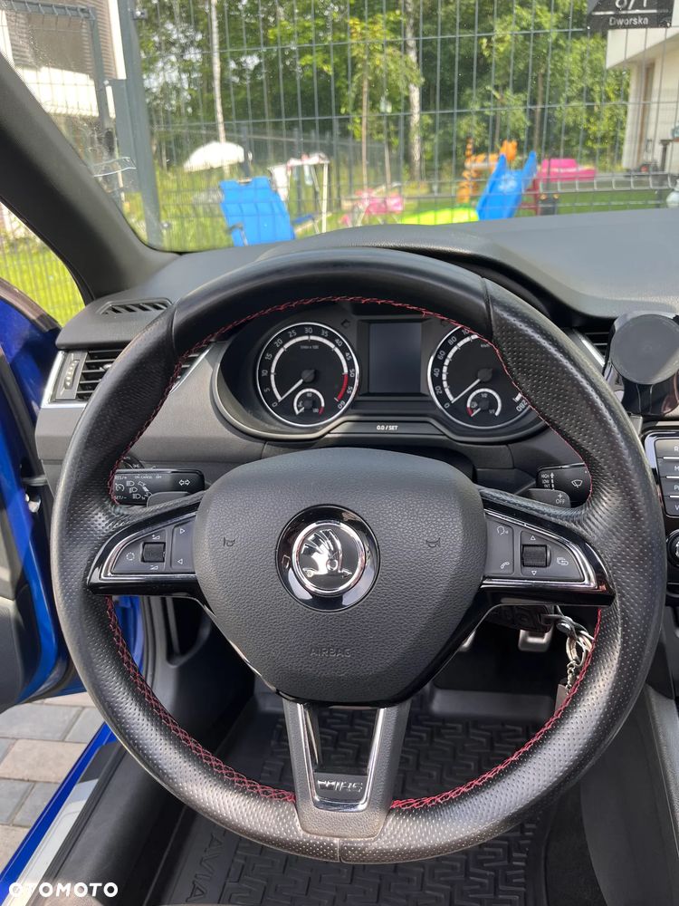 Skoda Octavia 2.0 TDI RS DSG - 12