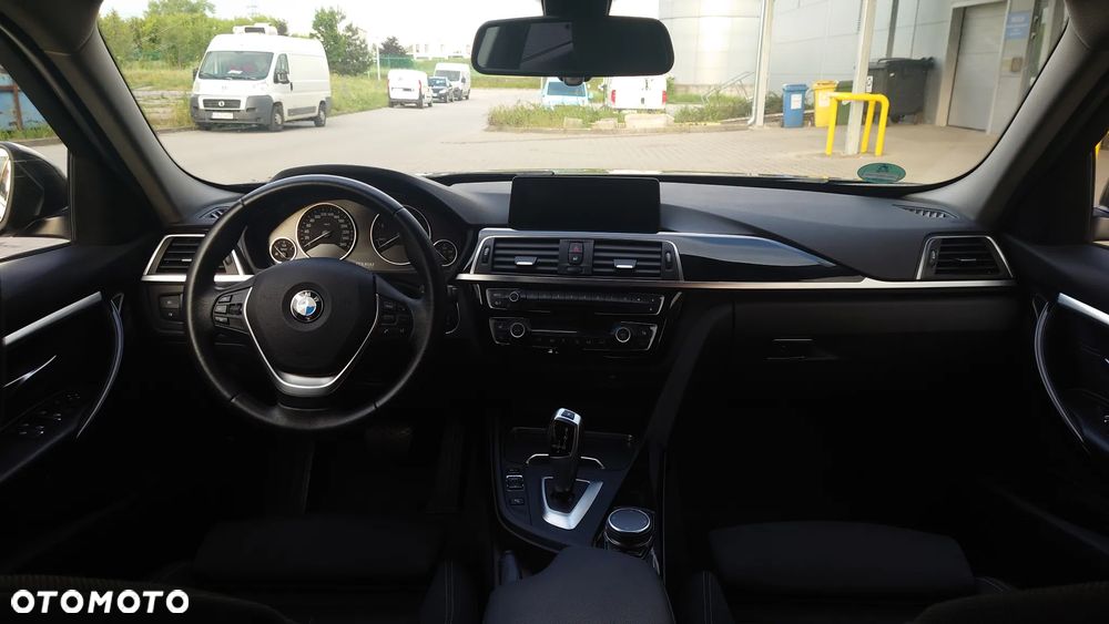 BMW Seria 3 330d Sport Line - 18