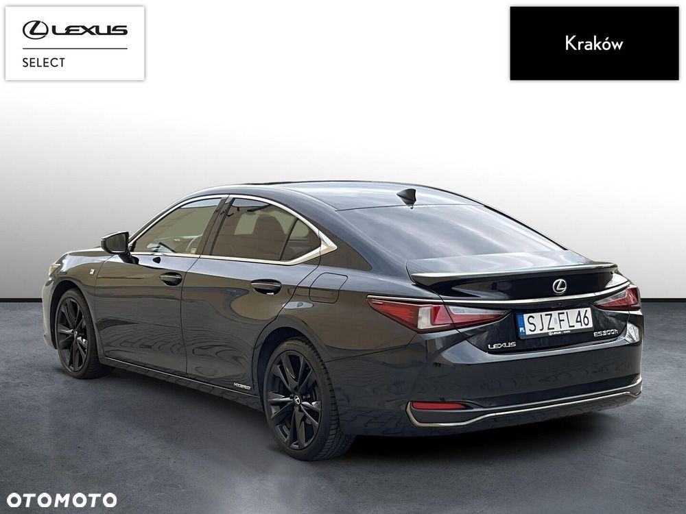 Lexus ES 300h F Sport Edition - 3