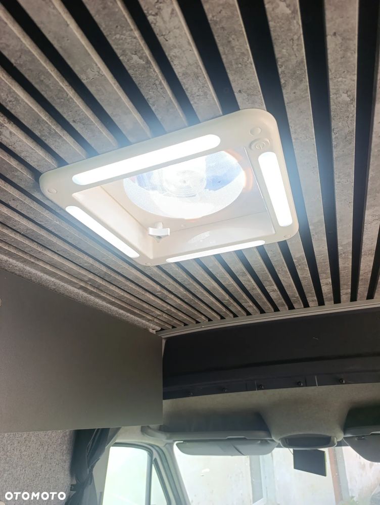 Volkswagen Crafter kamper kampervan camper kamperwan - 16
