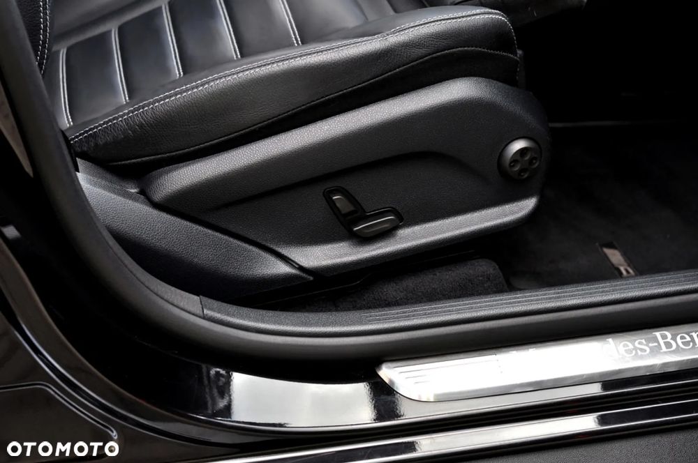 Mercedes-Benz GLC 200 d 4Matic 9G-TRONIC AMG Line - 23