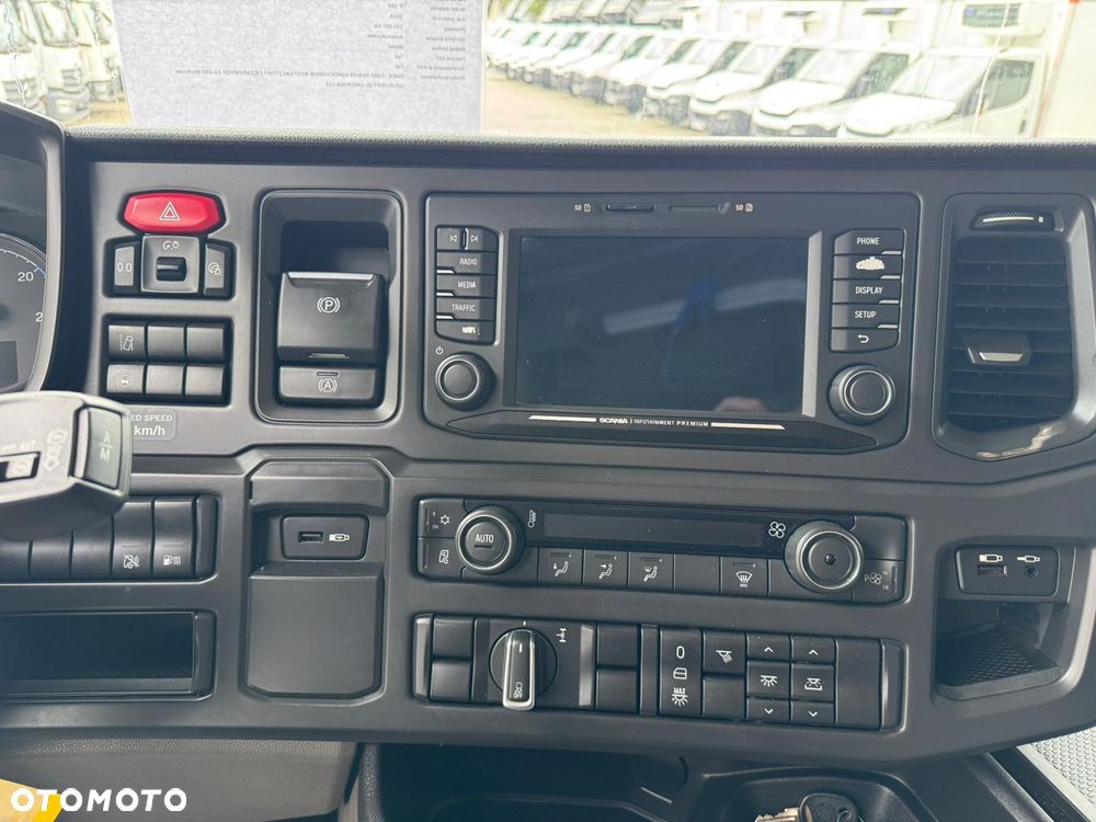 Scania P 280 - 19