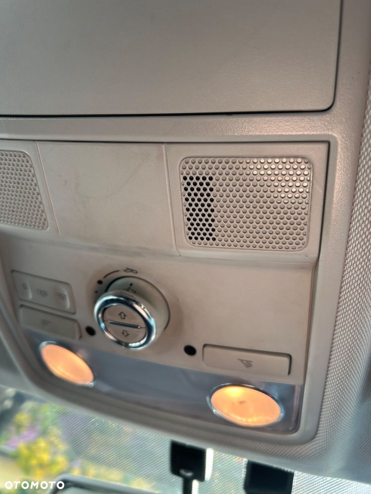 Volkswagen Tiguan - 18