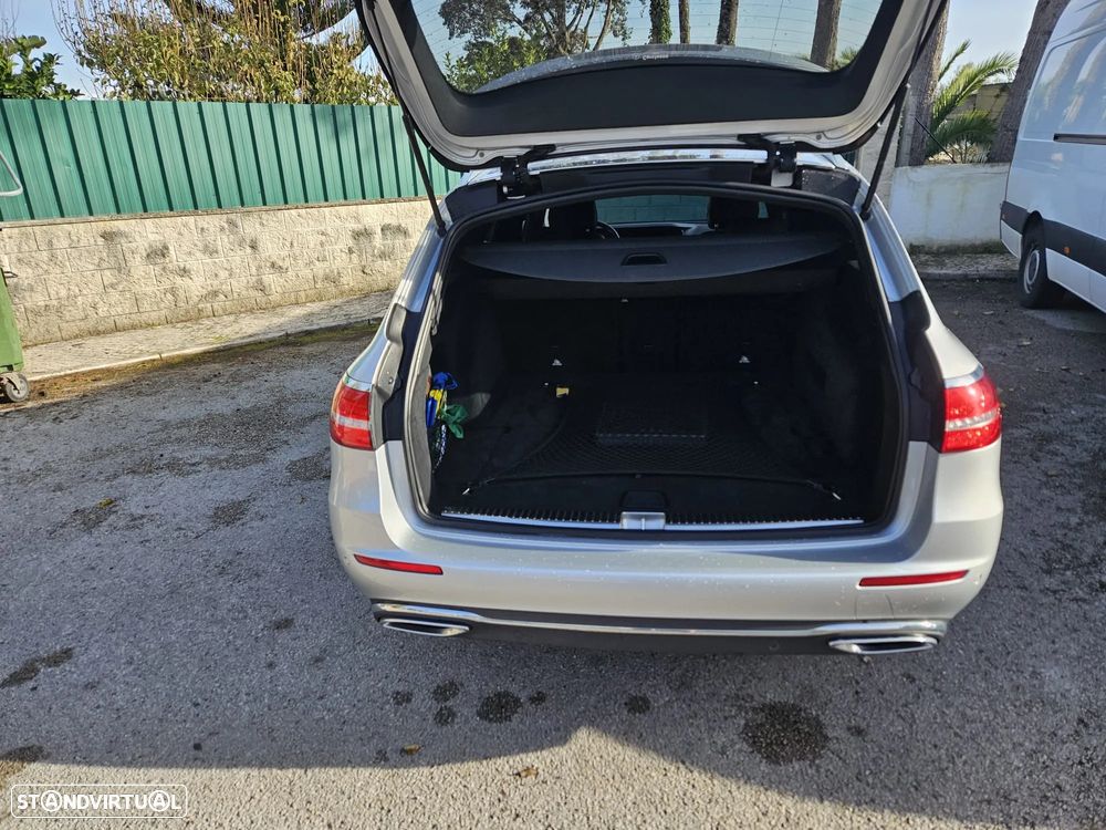 Mercedes-Benz E 220 d Avantgarde+ - 3