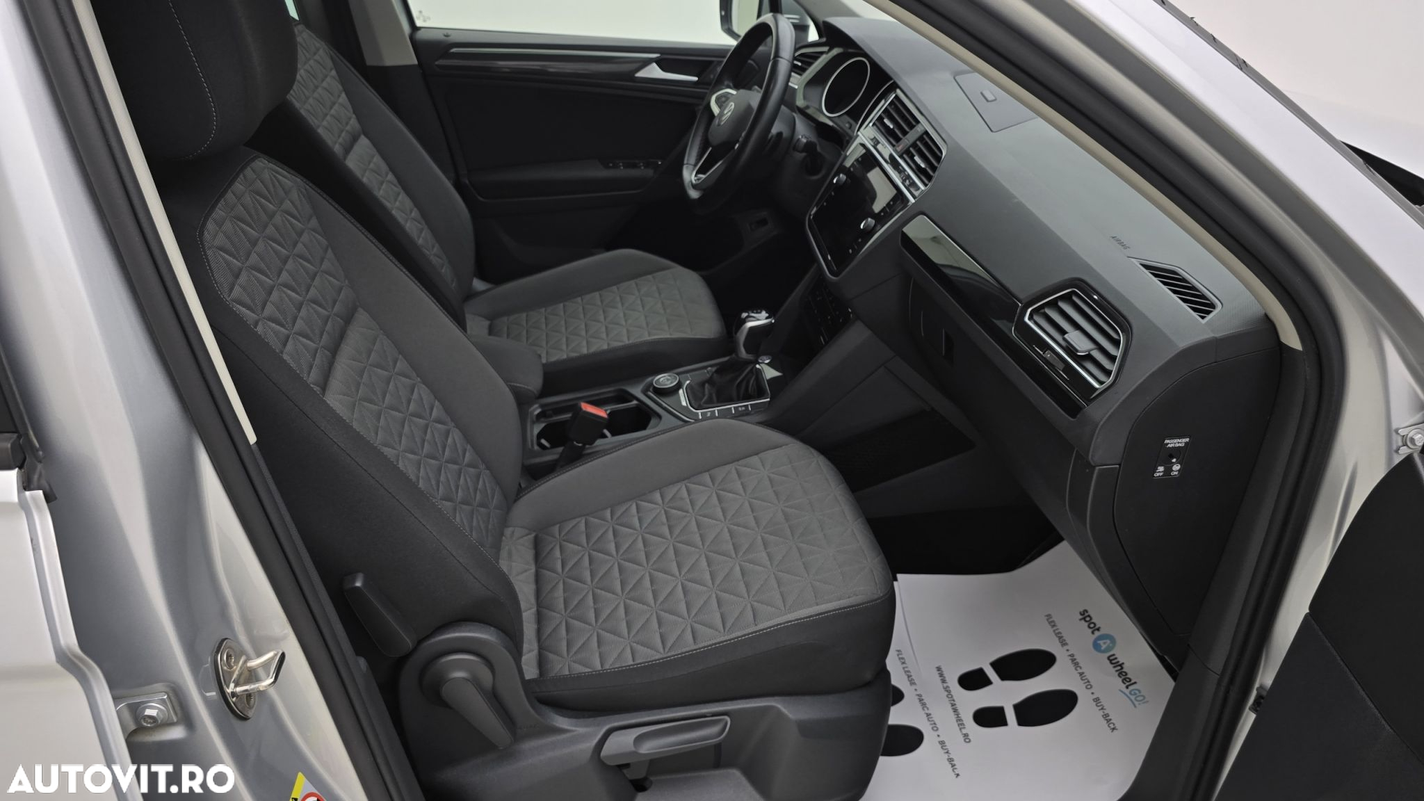 Volkswagen Tiguan - 19