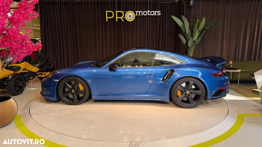 Porsche 911-TURBO-S - 9