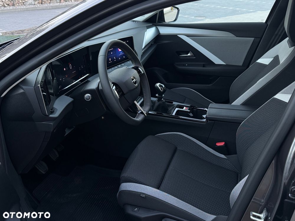 Opel Astra 1.2 Turbo - 15