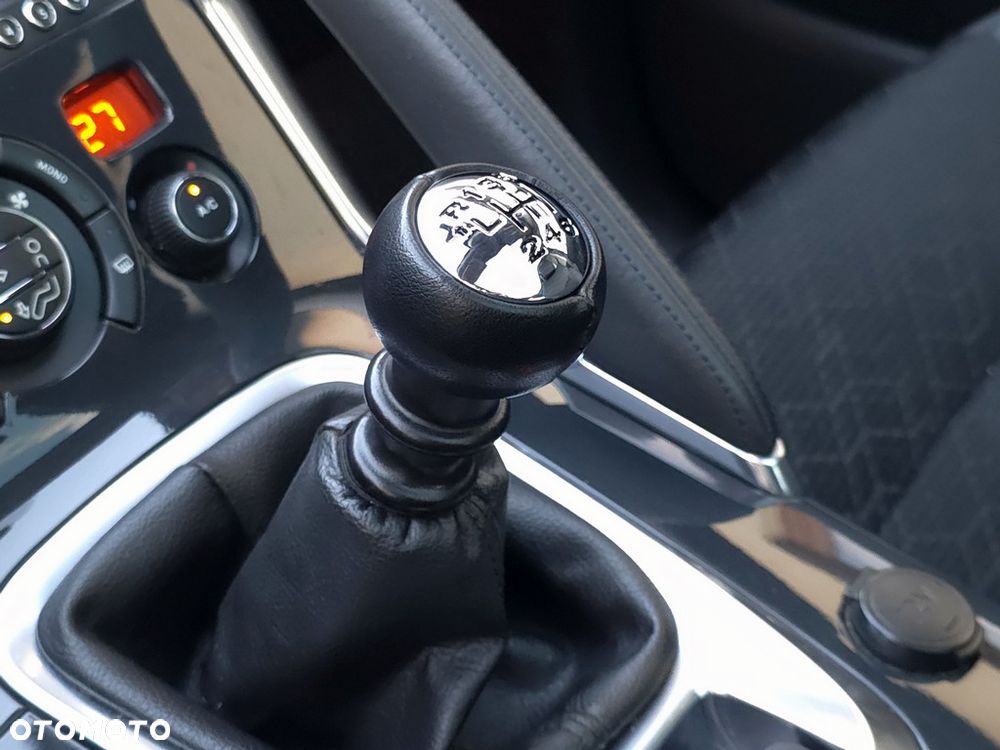 Peugeot 3008 2.0 HDi Allure - 22