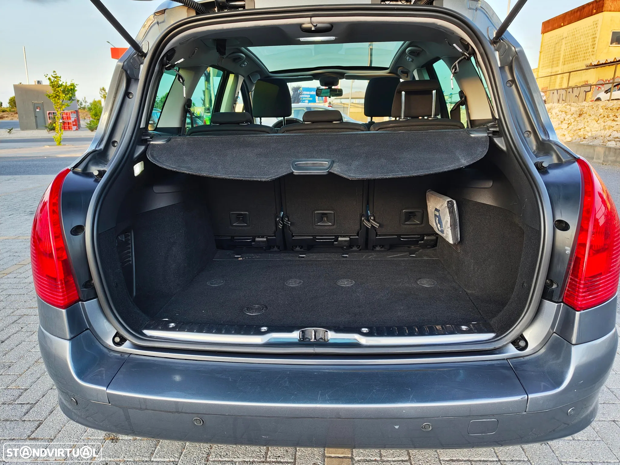 Peugeot 308 SW - 11