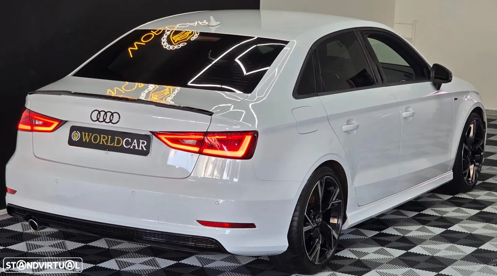 Audi A3 Limousine 1.6 TDI (clean diesel) S line Sport Pack - 24
