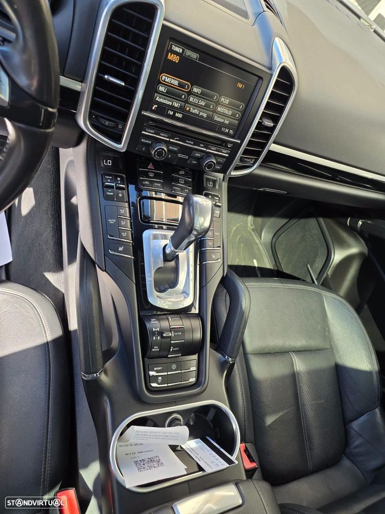 Porsche Cayenne Platinum Edition - 7