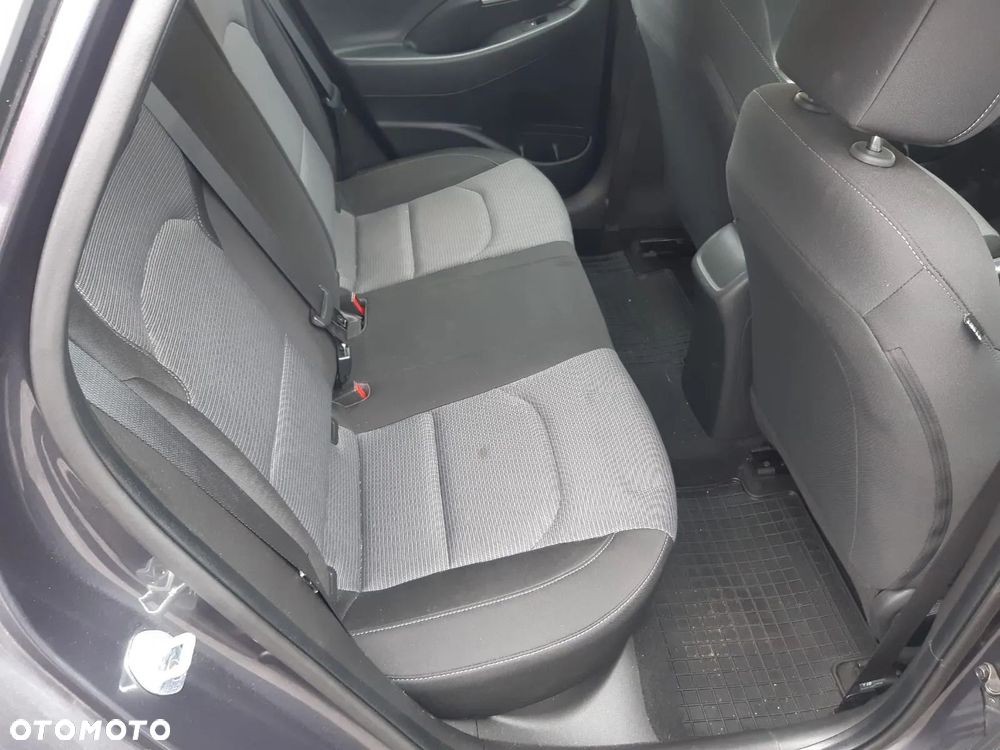 Hyundai i30 1.4 Classic + - 15