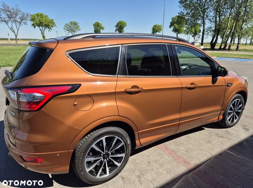 Ford Kuga - 9