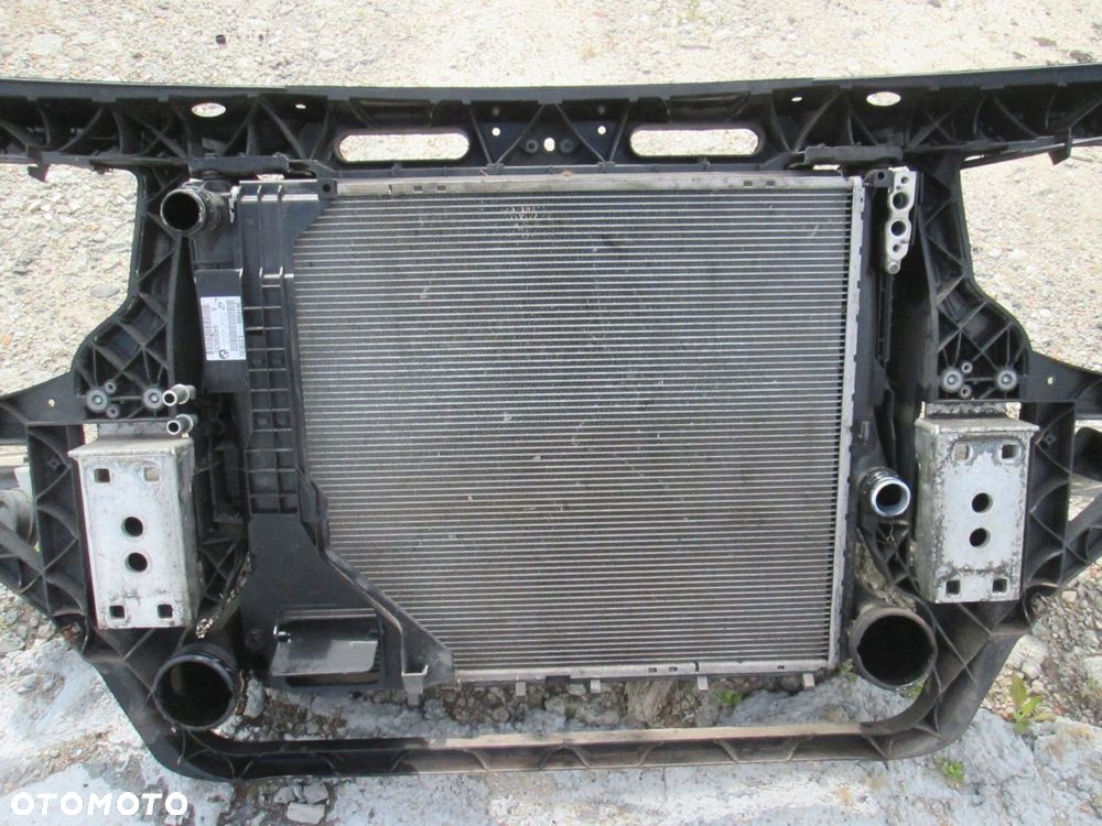 BMW X3 E83 PAS PRZEDNI BELKA CHŁODNICE 2.0D M47N2 - 2