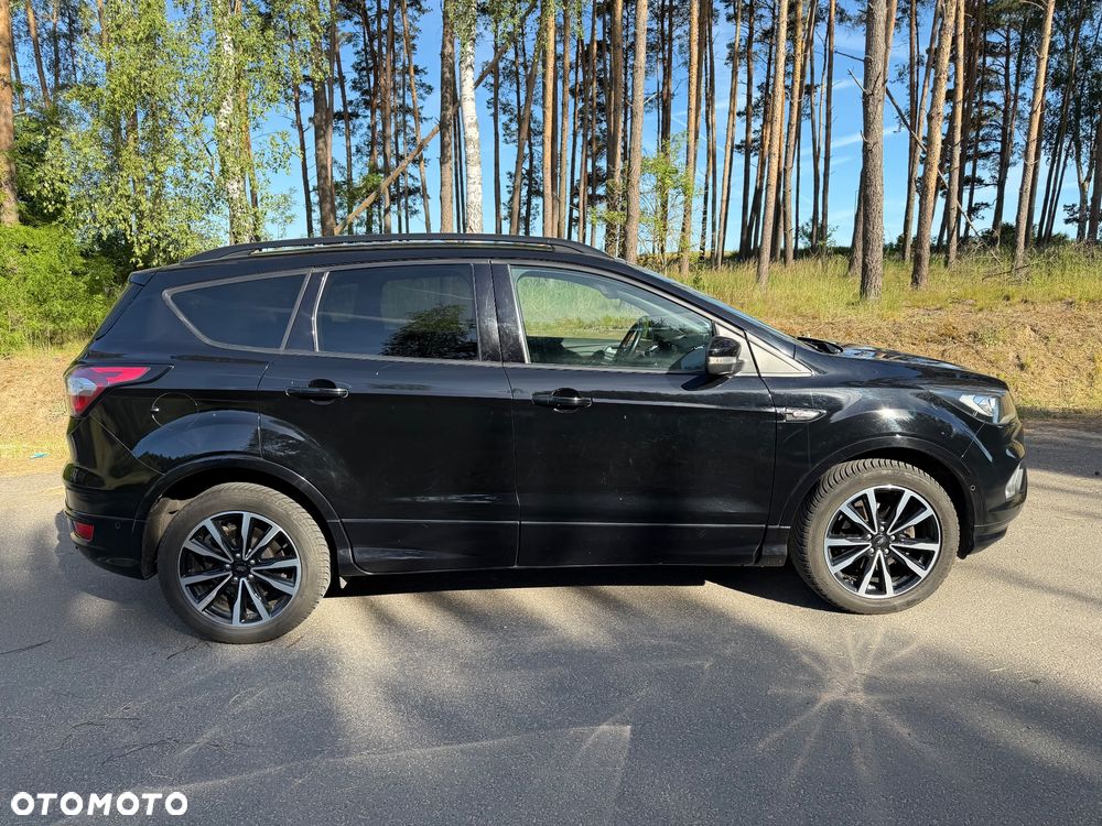 Ford Kuga 1.5 EcoBoost 2x4 ST-Line - 4