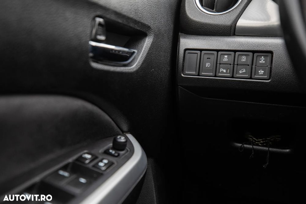 Suzuki Vitara 1.6 DDIS 4X4 Luxus - 21